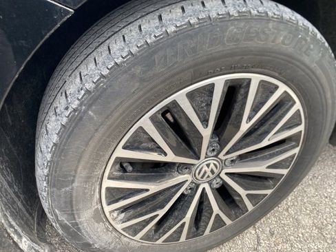 Used 2021 Volkswagen Jetta image 3