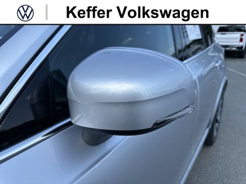 Used 2019 Volvo XC90 T6 Momentum w/ Advanced Package AWD/4WD image 10