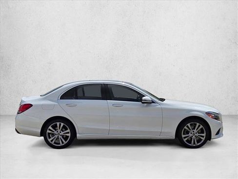Used 2019 Mercedes-Benz C 300 4MATIC Sedan image 4