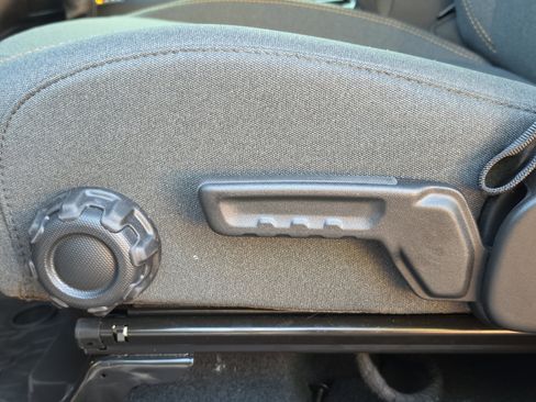 New 2026 Jeep Gladiator Sport AWD/4WD image 15