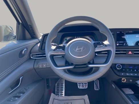 New 2026 Hyundai Elantra SEL Sport FWD image 10