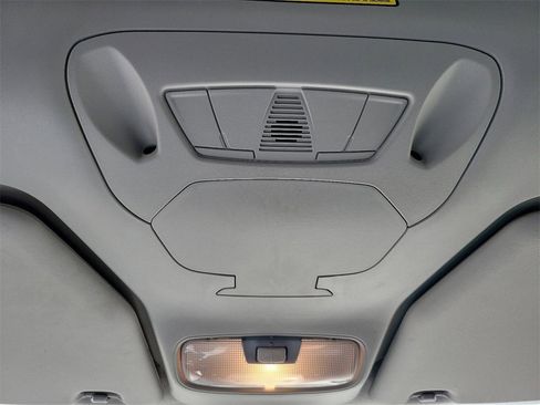 Used 2023 Ford Transit Connect XL image 17