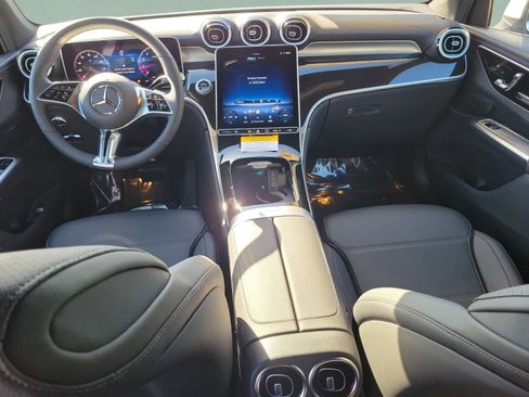 Used 2026 Mercedes-Benz GLC 300 GLC 300 image 13
