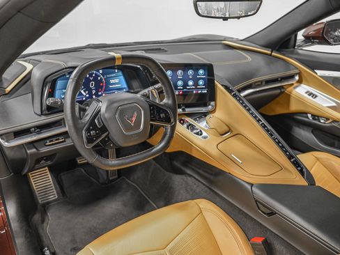 Used 2022 Chevrolet Corvette Stingray w/ Z51 Performance Package image 13