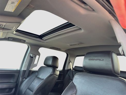 Used 2018 GMC Sierra 1500 Denali image 25