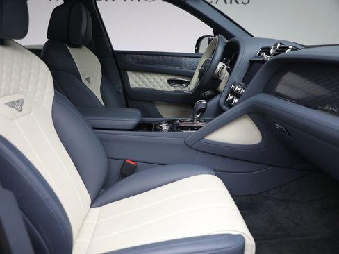 Certified 2021 Bentley Bentayga Speed image 28
