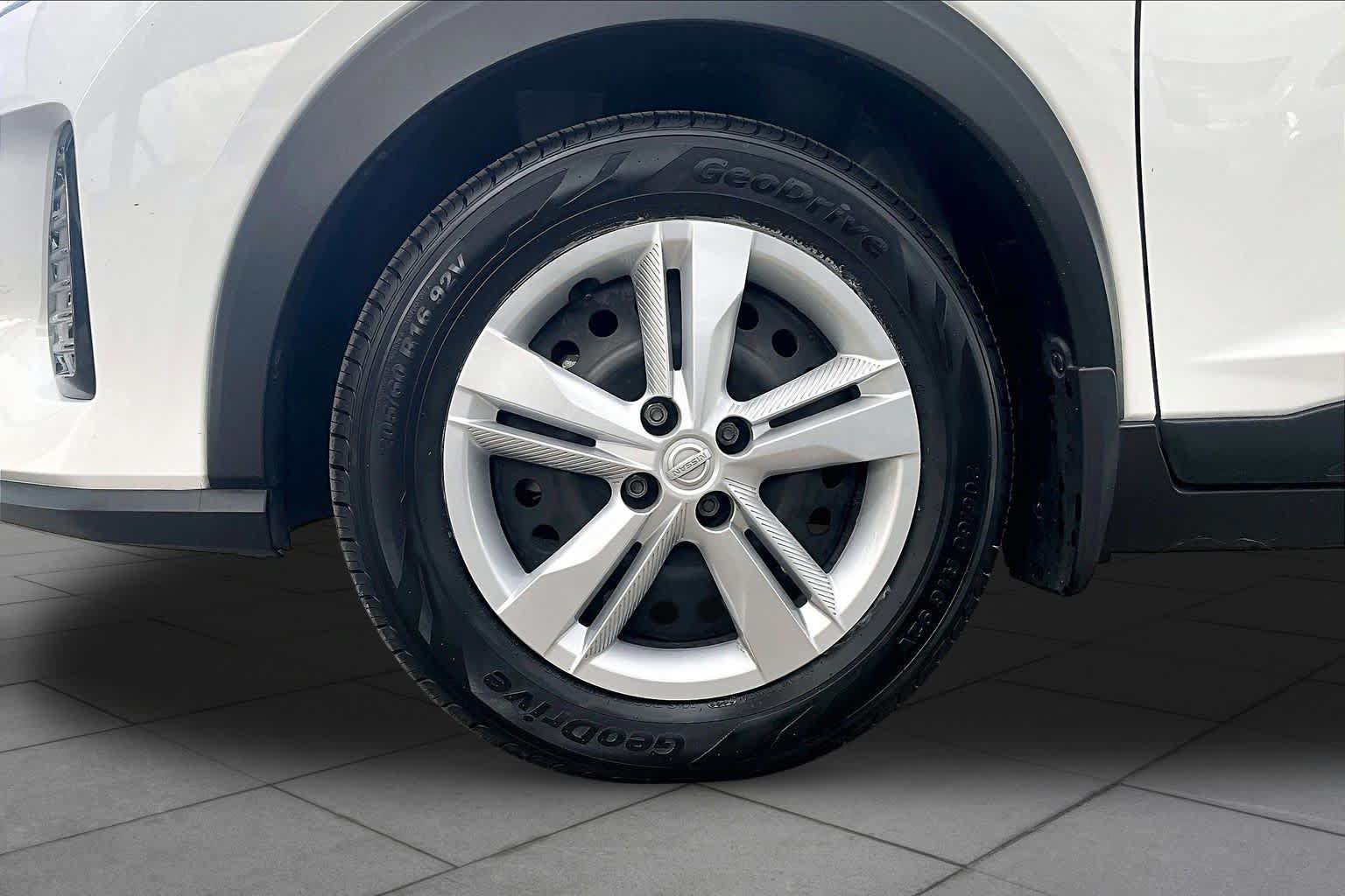 Certified 2024 Nissan Kicks S FWD image 11