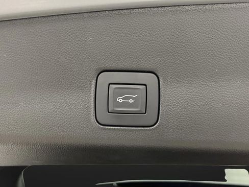 Used 2024 Chevrolet TrailBlazer RS w/ Convenience Package image 15