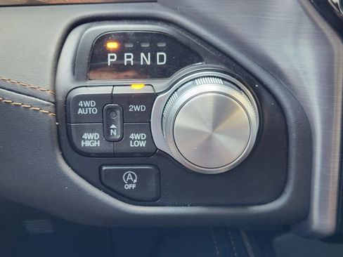 Used 2023 RAM 1500 Limited w/ Body Color Bumper Group image 19