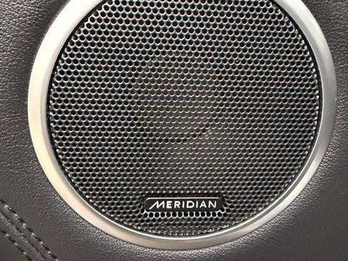 Used 2020 Land Rover Range Rover Long Wheelbase HSE image 18