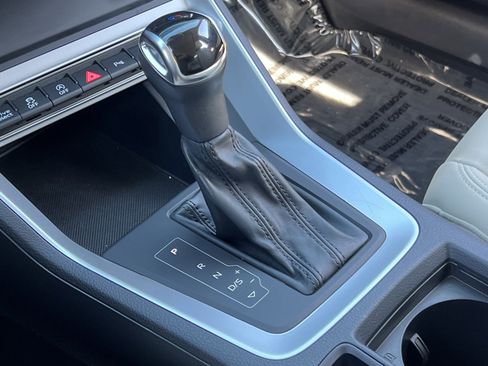 Used 2019 Audi Q3 2.0T Premium w/ Convenience Package image 30