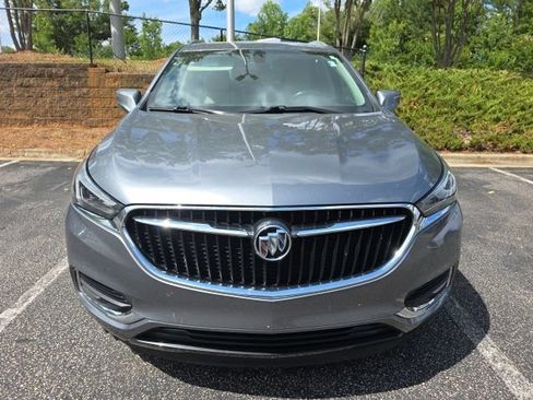 Used 2021 Buick Enclave Essence w/ Sound and Sites Package FWD image 2