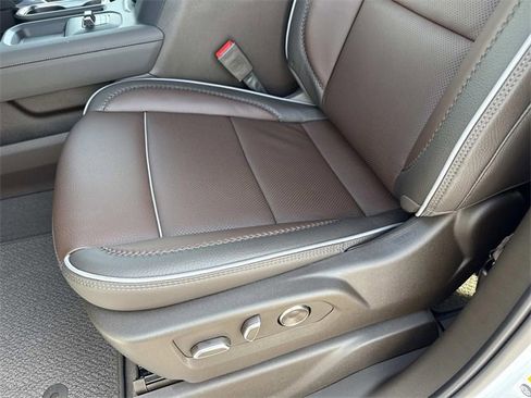 New 2026 GMC Sierra 3500 Denali w/ Denali Reserve Package image 19