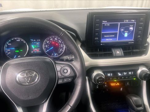 Used 2021 Toyota RAV4 XLE w/ Convenience Package image 19