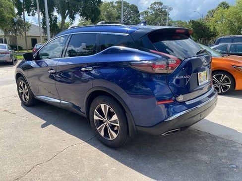 Used 2019 Nissan Murano SV w/ Premium Package FWD image 3