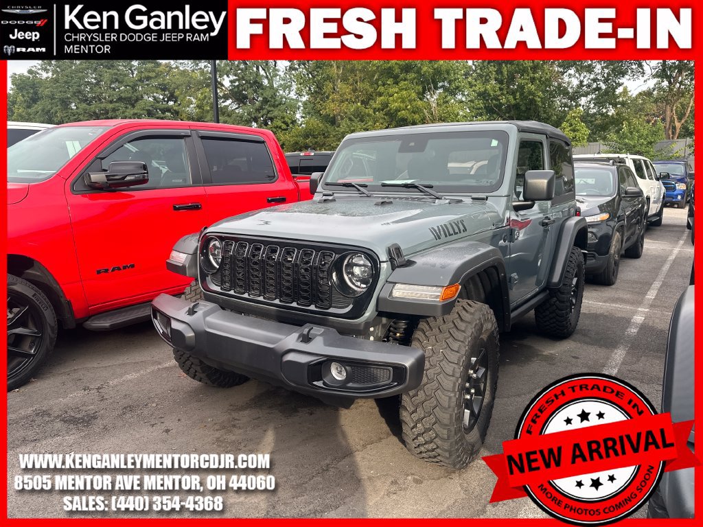 Used 2025 Jeep Wrangler Sport AWD/4WD image 3