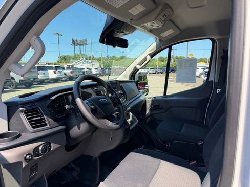 Used 2025 Ford Transit 250 Low Roof w/ Exterior Upgrade Package RWD image 8
