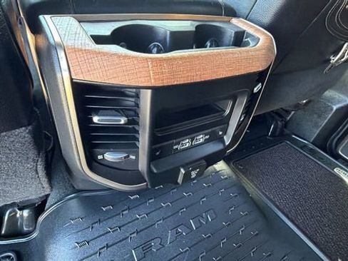 Used 2022 RAM 3500 Limited AWD/4WD image 20