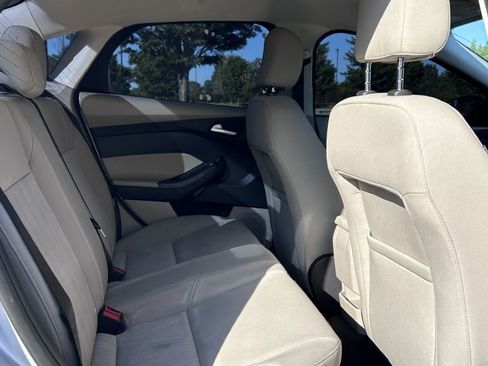 Used 2016 Ford Focus SE image 13