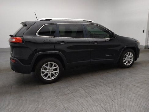Used 2016 Jeep Cherokee Latitude image 10