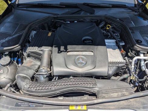 Used 2017 Mercedes-Benz C 300 4MATIC Sedan image 37