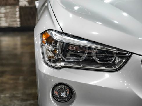 Used 2019 BMW X1 sDrive28i w/ M Sport Package FWD image 41