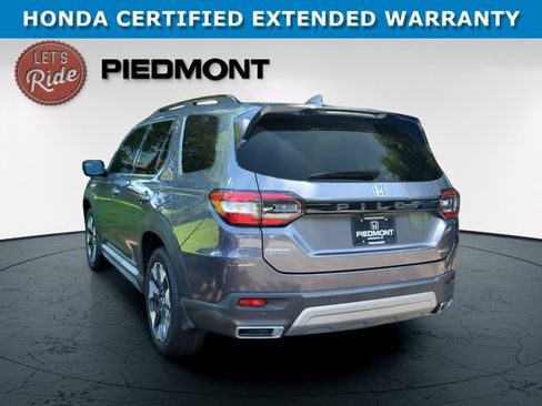 Certified 2025 Honda Pilot Touring image 8