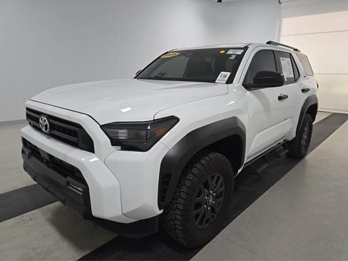 Used 2025 Toyota 4Runner SR5 AWD/4WD image 2