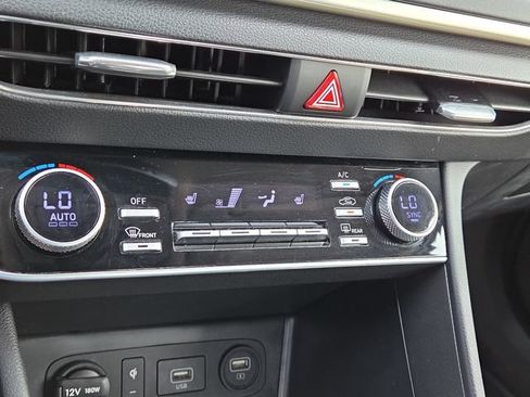Used 2023 Hyundai Sonata SEL w/ Convenience Package FWD image 13