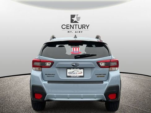 Used 2022 Subaru Crosstrek 2.5i Sport w/ Moonroof Package image 3