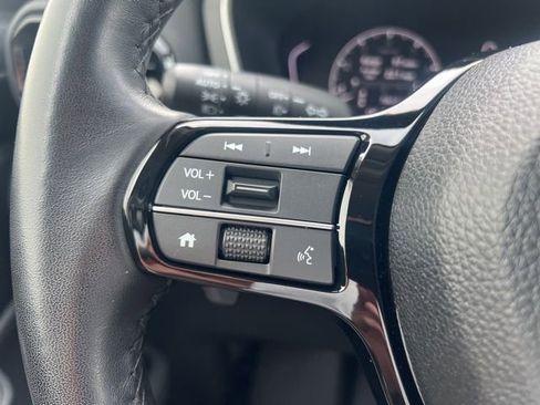 Certified 2024 Honda Pilot Touring image 31