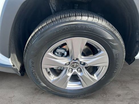 Certified 2025 Toyota RAV4 XLE AWD/4WD image 9