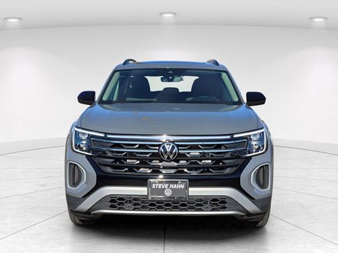 New 2026 Volkswagen Atlas Peak Edition AWD/4WD image 8