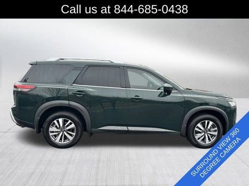 Used 2022 Nissan Pathfinder SL w/ SL Black Package image 4