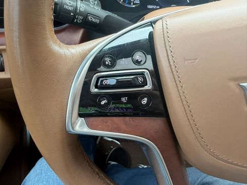 Used 2016 Cadillac Escalade Platinum AWD/4WD image 20