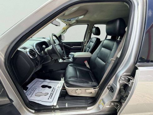Used 2008 Ford Explorer Sport Trac XLT RWD image 13