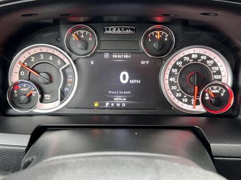 Used 2017 RAM 1500 Laramie image 31