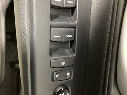 Used 2020 Honda CR-V LX image 15