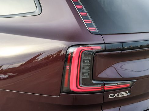 New 2026 Volvo EX90 Plus image 10