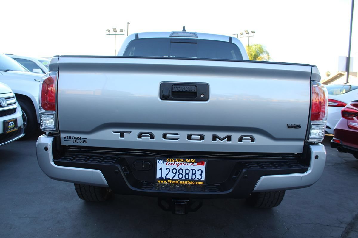 Used 2021 Toyota Tacoma TRD Sport w/ Technology Package AWD/4WD image 17