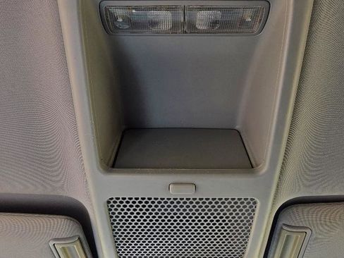 Used 2005 Honda Element EX image 18