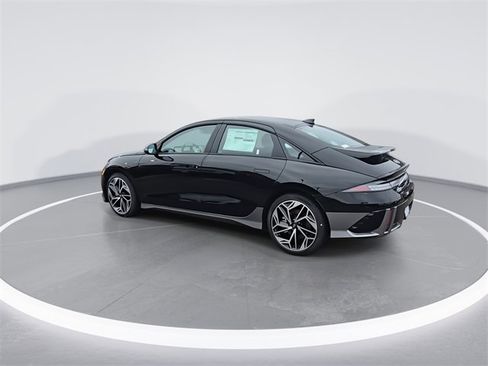 New 2025 Hyundai Ioniq 6 SEL image 6