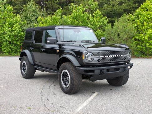 Certified 2022 Ford Bronco Badlands AWD/4WD image 2