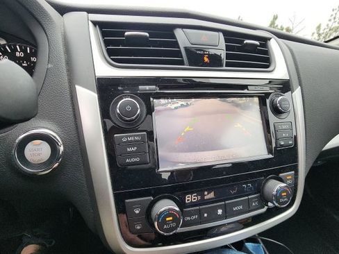 Used 2018 Nissan Altima 2.5 SV w/ 2.5 SV Technology Package image 22