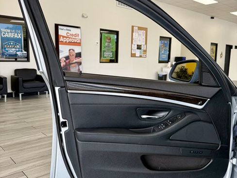 Used 2015 BMW 528i Sedan RWD image 15