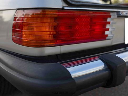 Used 1987 Mercedes-Benz 560 SL image 58