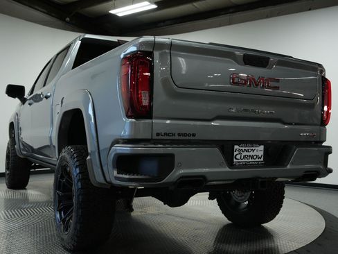 Used 2025 GMC Sierra 1500 AT4 w/ AT4 Premium Package AWD/4WD image 28