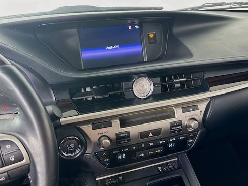 Used 2018 Lexus ES 350 w/ Premier Package image 16