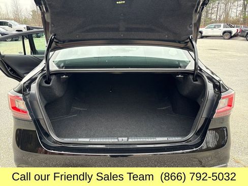 Used 2025 Subaru Legacy Limited image 24