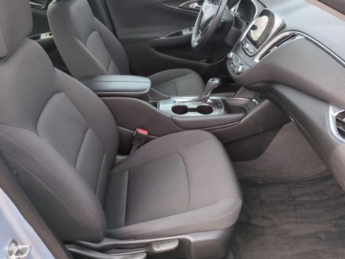 Used 2018 Chevrolet Malibu LT image 21